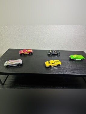 Hot Wheels 1979 Chevrolet Corvette
Lot with split window